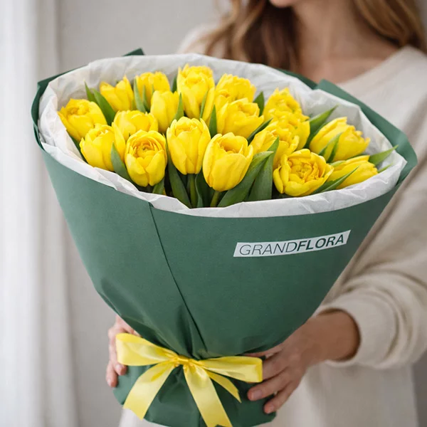 Солнечная весна - букет из желтых тюльпанов